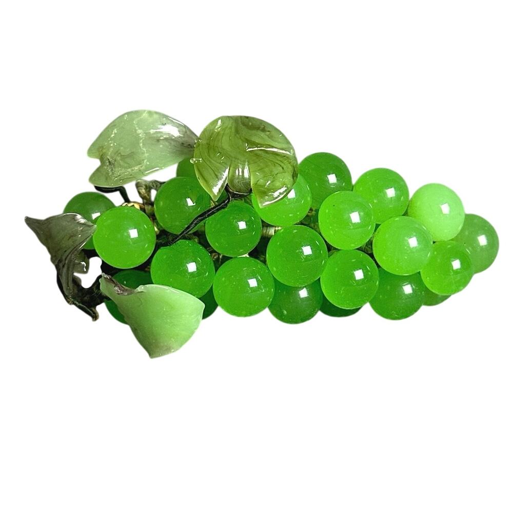 Vintage Chinese Peking Glass grape cluster Chinoiserie decor bright green 6”